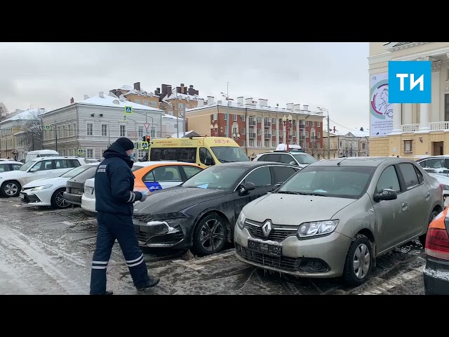 Нарушителей заблокируют: новый метод борьбы с «безномерными» авто на парковках в Казани