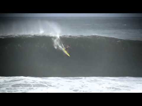 Pedro Scooby pega uma bomba em Puerto Escondido no México