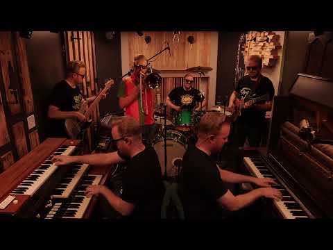 '1981 Excursion Riddim' by DM Kahn and the Kahn Men