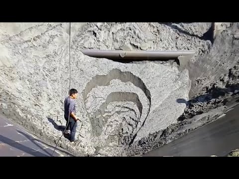 Barge unloads 3500 tons of alluvial sand - Relaxing video