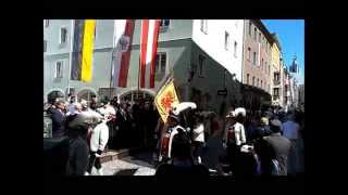 preview picture of video 'Defilierung bei Standartenweihe, Tiroler Kaiserjäger Schwaz, 06.07.2014'