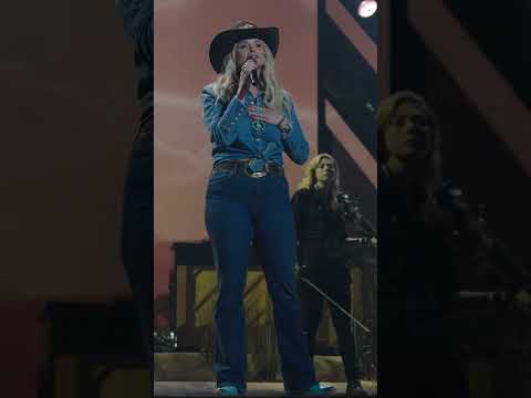 🚨@RebaMcEntire@mirandalambert@LaineyWilsonDEBUT "Trailblazer" at #acmawards! 8e|5p on @PrimeVideo