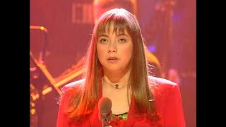 Charlotte Church: Latin Songs. (1) &quot;Panis Angelicus&quot;, from the CD &quot;Voice of an Angel&quot; (1998).