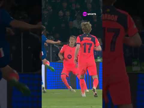 NO PEITO, NA GRAMA, NO GOL! VITINHA BATEU DE FORA E MARCOU UM BELO GOL CONTRA O BARÇA #shorts