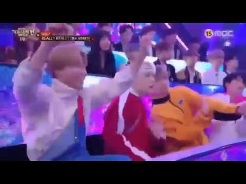 BTS reaction when mamamoo sing DNA part at mbc gayo daejejeon