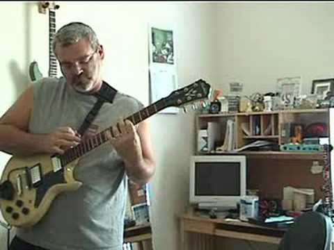 Eddie Van Halen Live Tap harmonics lick