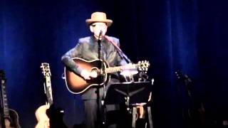 Elvis Costello - Lucky Dog 2010