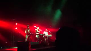 Au Revoir Simone &quot;Shadows&quot;