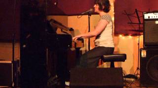Kat Goldman - Sing Your Song Live at The Living Room 2007.10.19