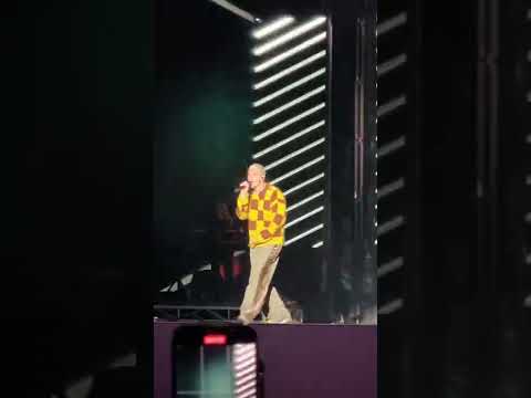 2022.10.10 Lauv - Kids Are Born Stars LIVE @ SLSL In KOREA