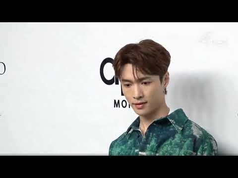 190325 Zhang Yixing Lay - amfAR Gala Hong Kong 2019 Red Carpet