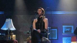 Alanis Morissette - Princes Familiar Live (Ft Worth, TX, 6-30-05)