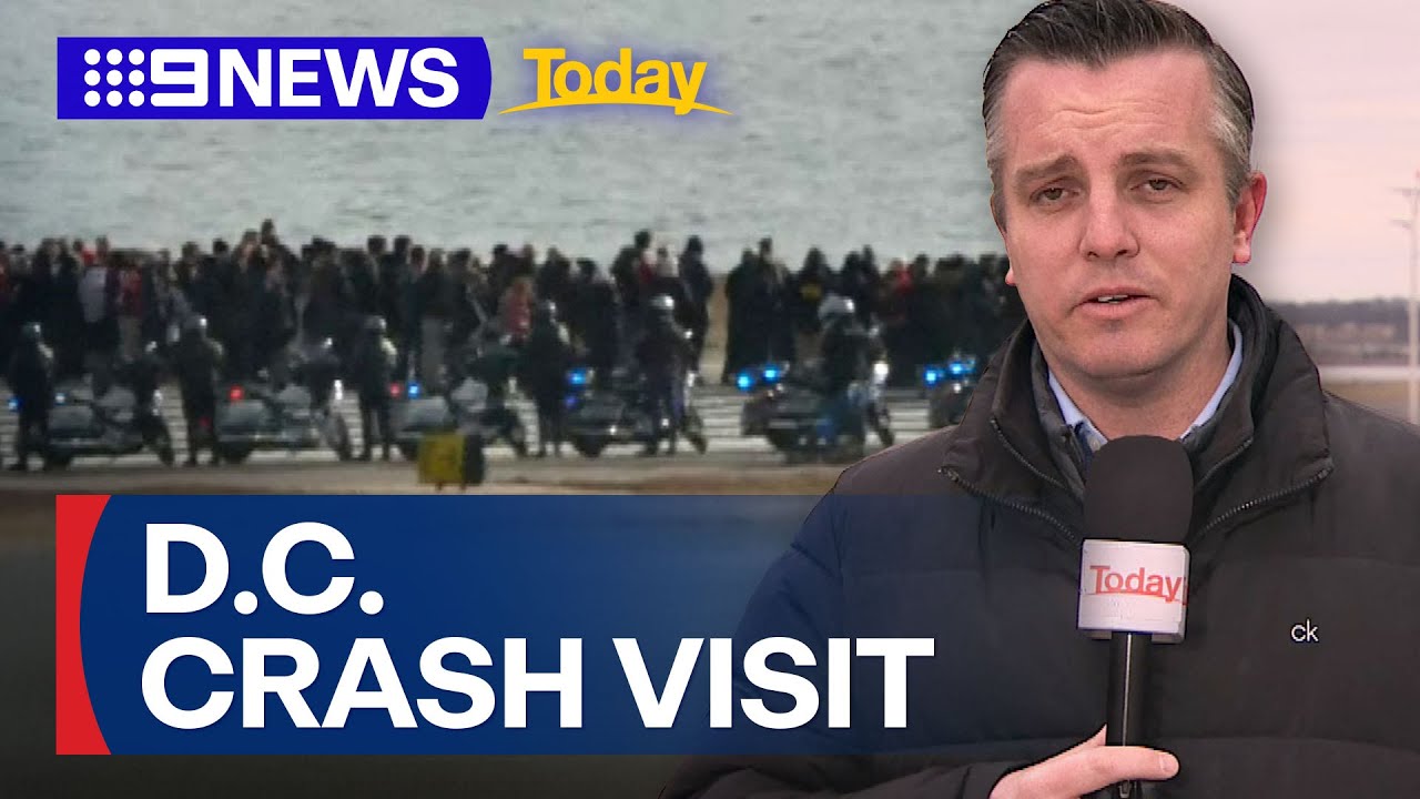 Families of victims visit Washington air disaster site | 9 News Australia