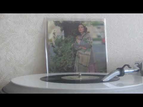 Judy Collins - Amazing Grace (Elektra).