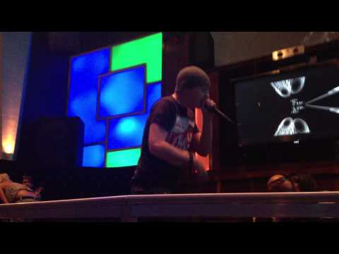 Spitfire vs Amit at the 2012 Beatbox Battle 2 Beat Breast Cancer! EPIC (SPITFIRE PART)