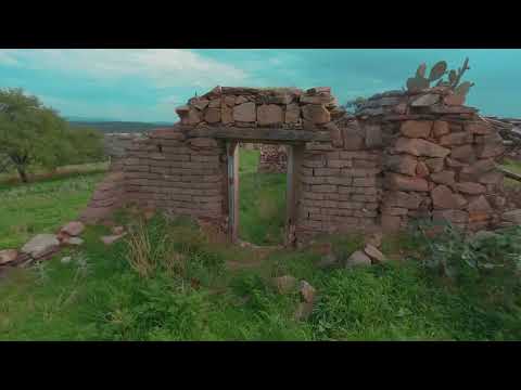 explorando unas tapias de por el cerro verde en tepetongo zacatecas méxico