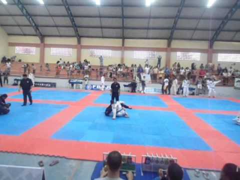 Ermilio Lucas Lima vs Igor Caldas - 1° Etapa do Baiano de Jiu-Jitsu 2013