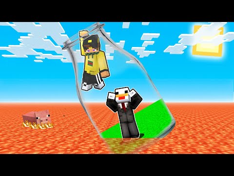 SOPRAVVIVO 24 ORE IN UNA BOTTIGLIA CON BELLAFACCIA! - Minecraft ITA