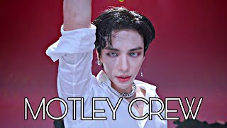 Hyunjin | Motley Crew [edit]