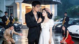 Marido a empurrou sobre cacos de vidro, ela se casou com o CEO frio que a mimou.