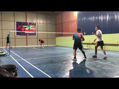 Smash dat booty. Haha. -badminton