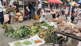 Download lagu Jogja's Unique Market, Pakem Morning Terminal, Resembles a Royal Era of the Past mp3