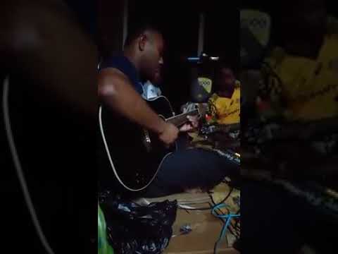 Au Tagi Lo - Voqa Kei Nabukalou (VC: Livex n Qio - FB)