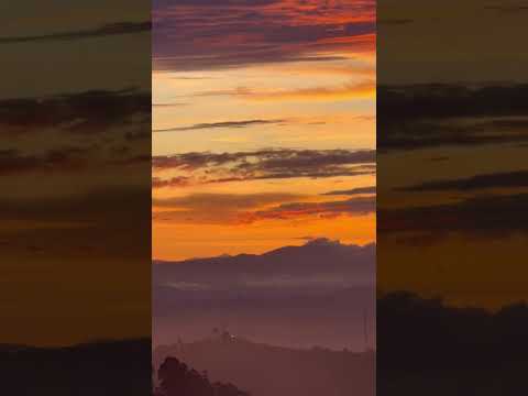 Vista hermosa Nevados del Ruiz , Tolima , Paramillos , Santa Isabel desde mi Manizales del alma...