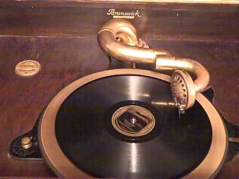 BOB HARING FRANKLYN BAUR - LOVE AND KISSES - ROARING 20'S BRUNSWICK