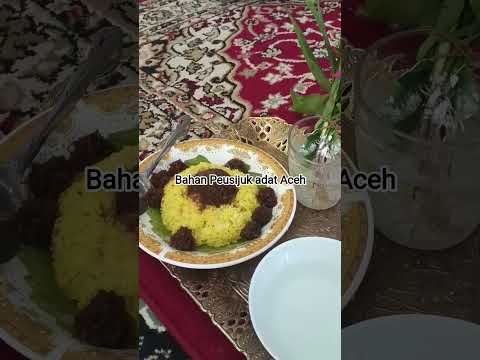 Acehnese customs #peusijuk #yellow sticky rice #aceh customs