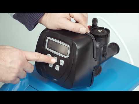 LFS Video: Wie programmiere ich ein Clack Steuerventil WS1? Uhrzeit und Wasserhärte einstellen - LFS Cleantec