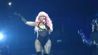Nicki Minaj - &quot;High School&quot; (Live in Boston)
