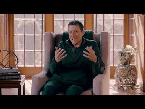 See what top founders leverage to build big startups (Network Effects Masterclass)