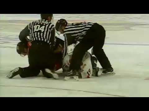Jake Leschyshyn vs Bronson Sharp