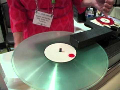 Nitty Gritty Record Cleaning System at T.H.E. SHOW Newport 2011 | MikesGigTV