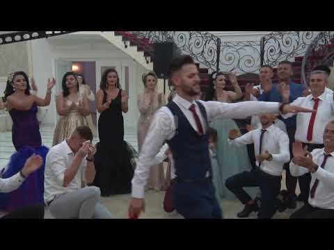 Dhëndrri e kall atmosferën - Dasma Shqiptare