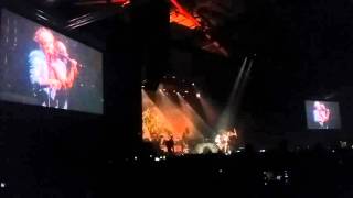 Un petit peu de toi - Fréro Delavega (Lyon 02.04.16)