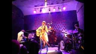 Luísa Sobral - Japanese Rose