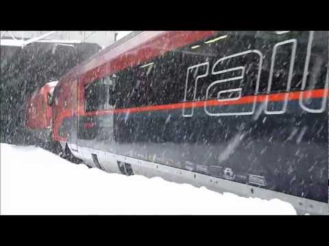 Arlbergtour Januar 2012 Teil 5 : Bahnverkehr in St.Anton mit Taurusmakro und viel Schnee!