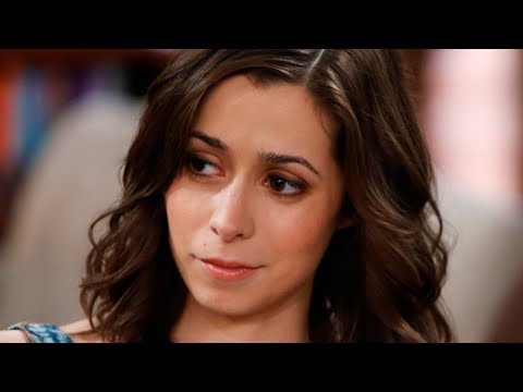 私があなたのお母さんに会ったときのお母さんが、なぜこんなにも身近に見えるのか (Why The Mother From How I Met Your Mother Looks So Familiar)