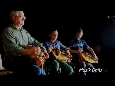 Vielle à roue : Scottich (André Maillet, Uriel L'Hermite et Yvon Tissier - concours Penthièvre 2019)