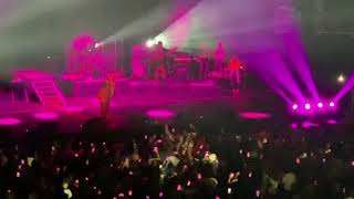 Tyrese performing Pullin Me Back ft. Chingy Live