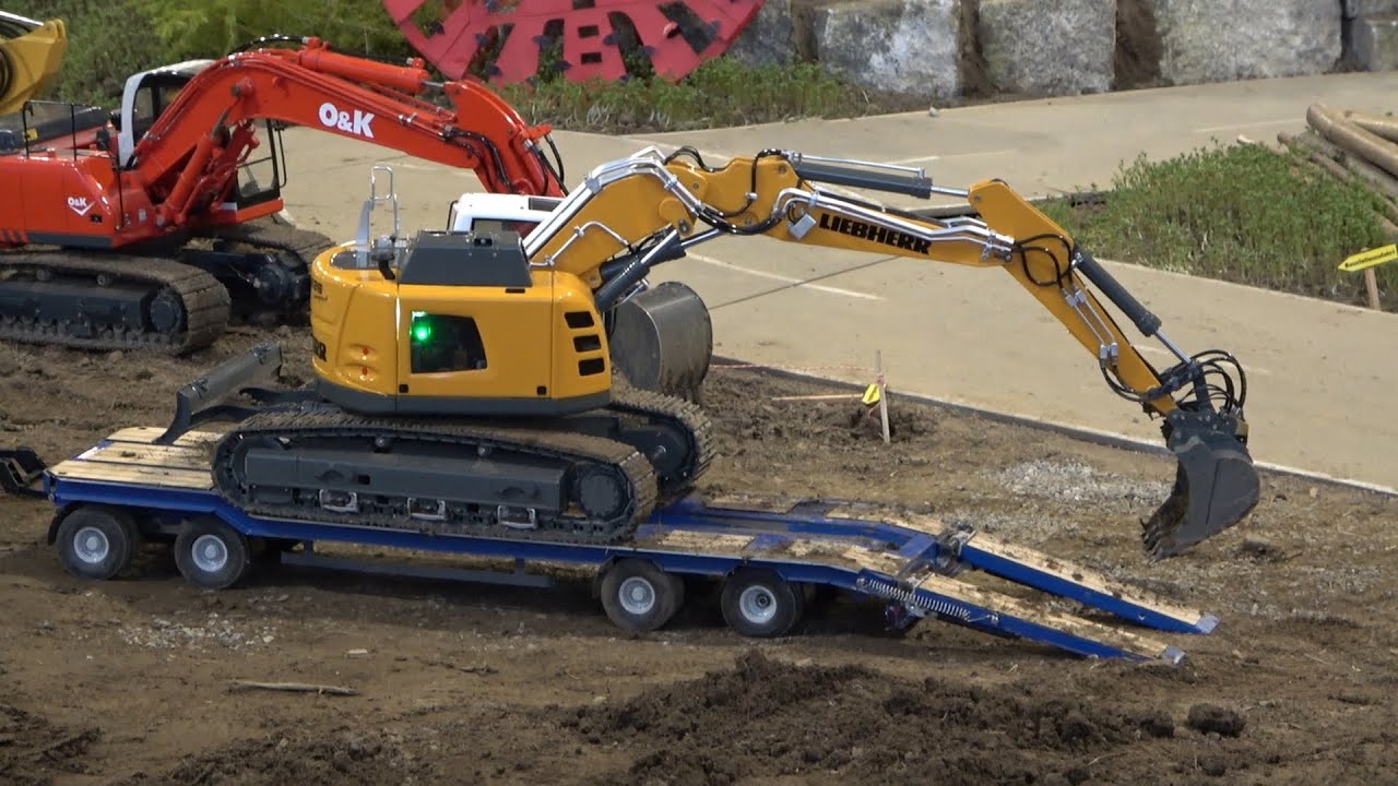 RC Faszinierende Bagger, Raupen und LKWs auf der 1:14, 1:16 RC Baustelle in Aktion