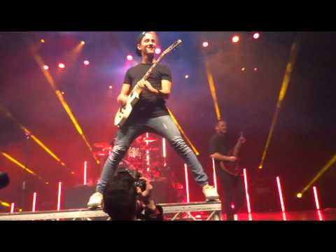 Tonight Alive - To Be Free + The Fire (Live @ London O2 Forum 2016)