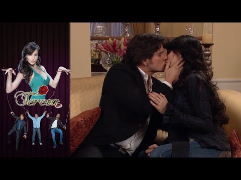 ¡Teresa y Fernando se besan! | Teresa - Televisa