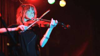 Lindsey Stirling Live Performance of Spontaneous Me