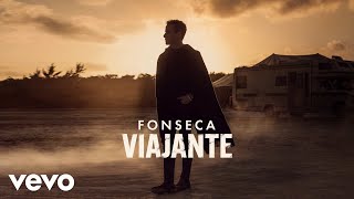 Kadr z teledysku Besos en la frente tekst piosenki Fonseca