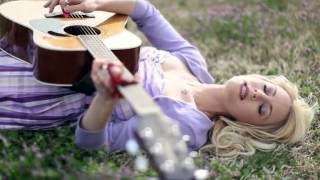 Elizabeth South   Never Looking Back