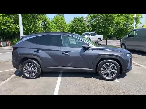 Hyundai Tucson 2WD Executive Plus - Image 2