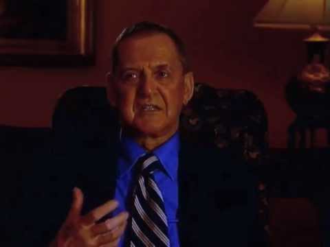 Tony Randall discusses the concept of "Love, Sidney" - EMMYTVLEGENDS